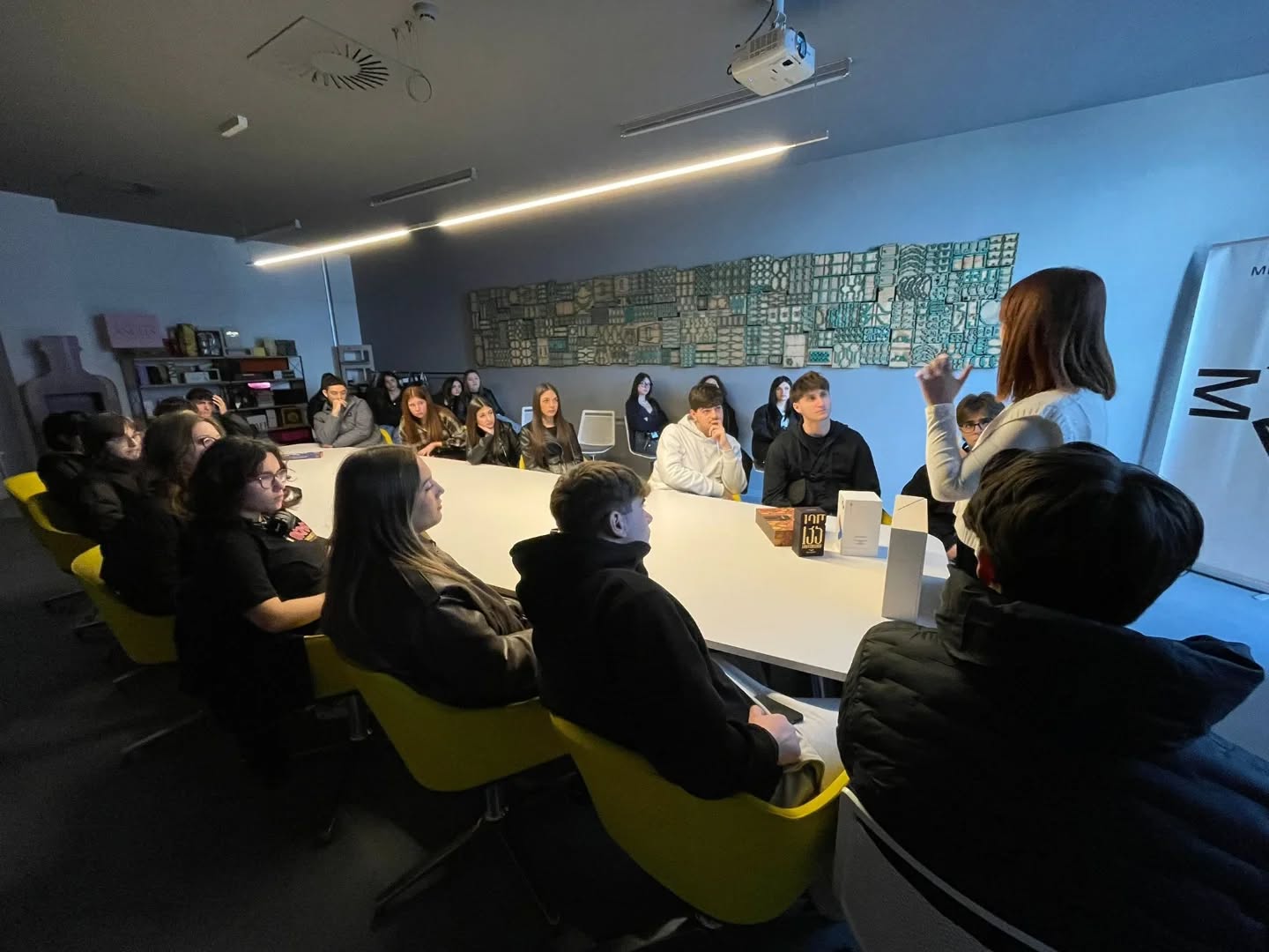 Incontro formativo alla Grafica Metelliana con la classe